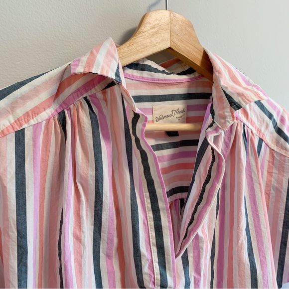 🌸SOLD🌸Universal Thread Striped Collared Short Sleeve Shirt - Picture 1 of 8